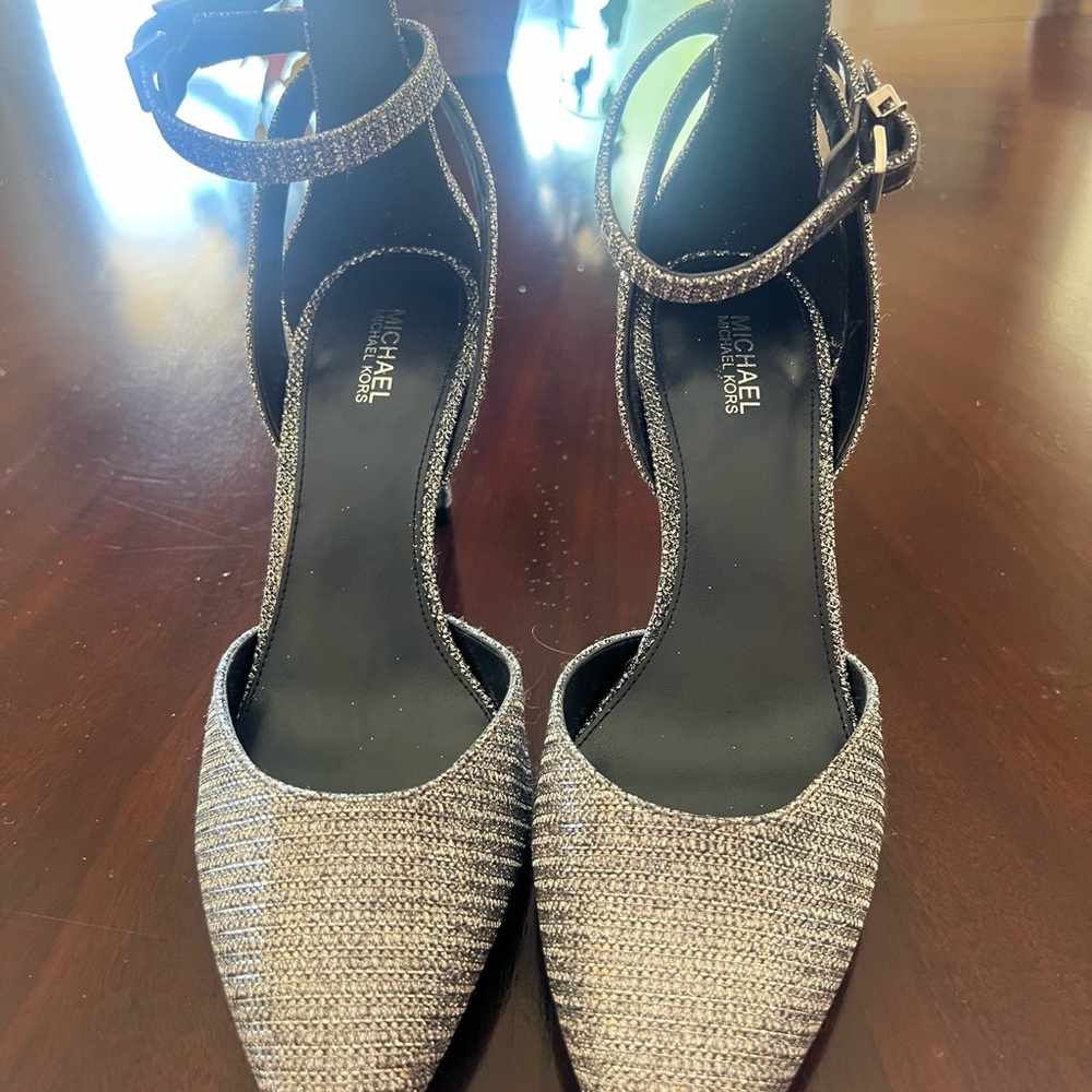 Michael Kors Glittering Silver Heels